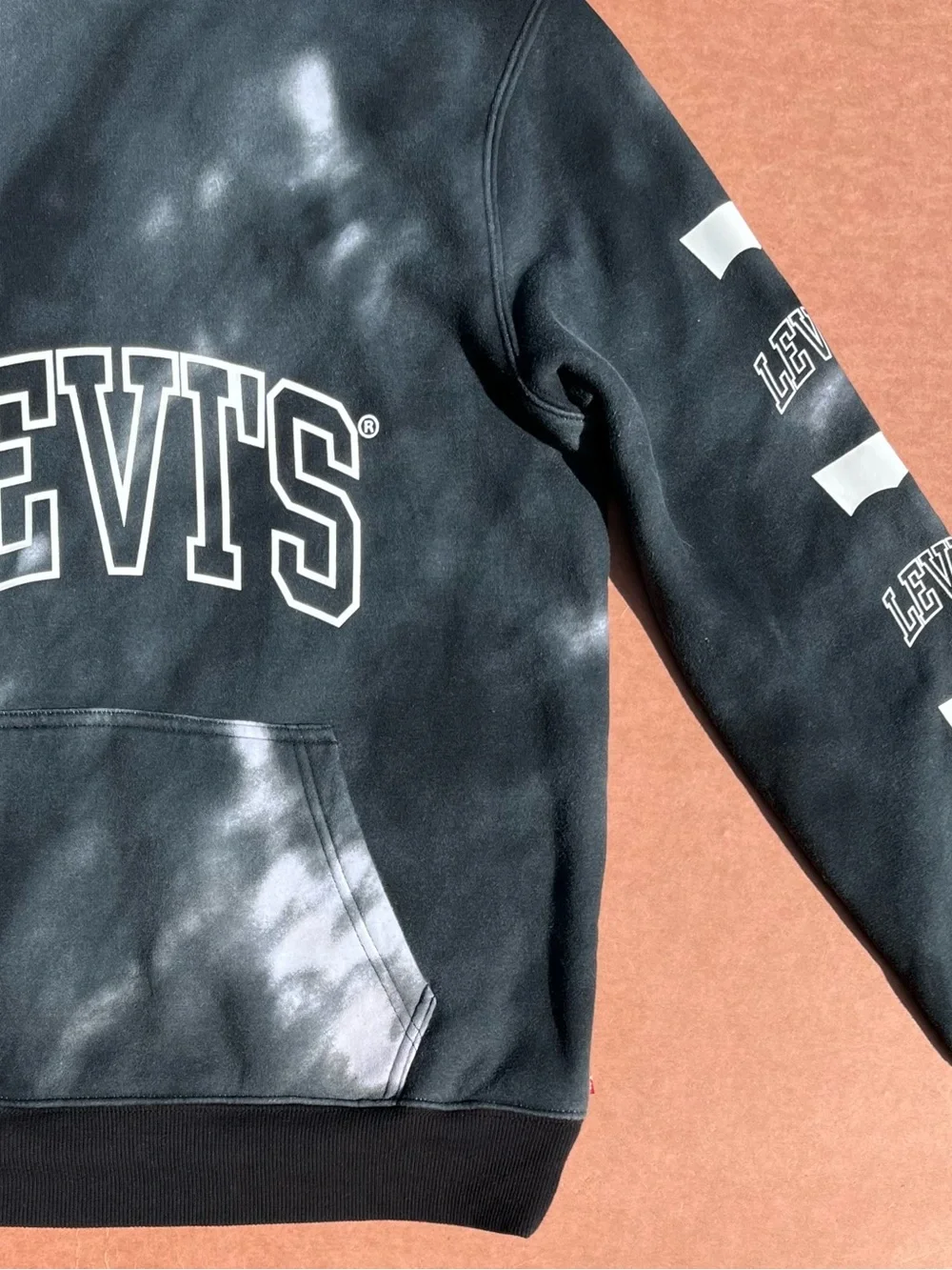 Levi's Black & White Tie-Dye Logo Hoodie Youth XL